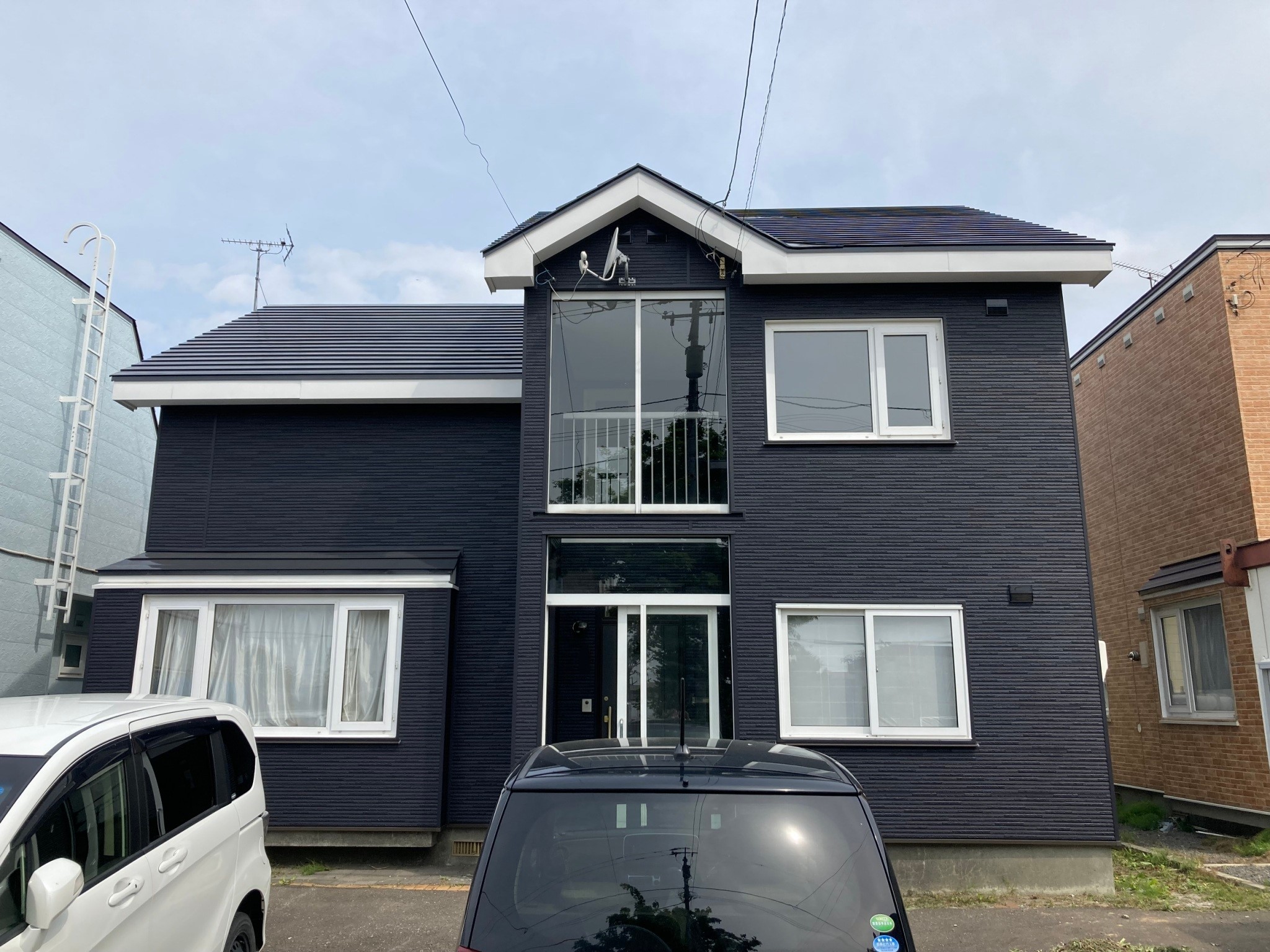 金属サイディング上貼、屋根塗装、ボイラー/ストーブ廃棄トップ移設・コア抜き、朝日ソーラー解体工事no.14695 after