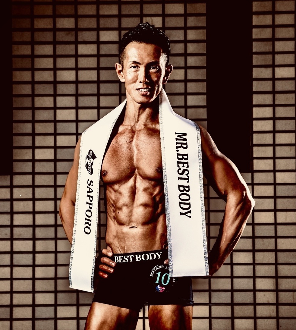 代表取締役 久世 崇 大会準優勝時の写真