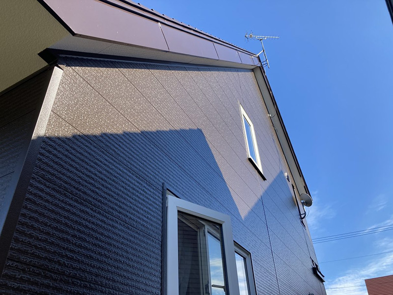 金属サイディング上貼工事