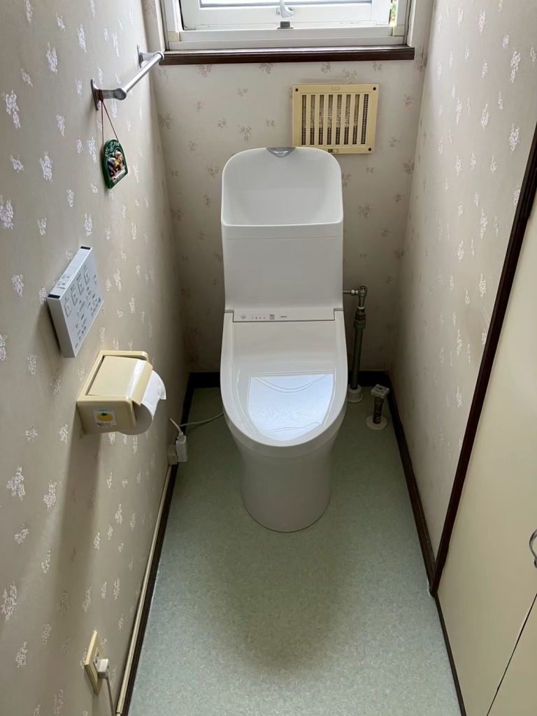 トイレ交換工事、洗面化粧台交換工事no.18677