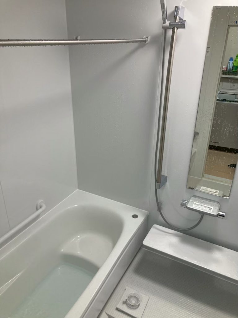 浴室改修、トイレ交換、電動物干し設置工事no.18704